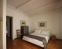 Tüm Ev/Apart Daire Prestigious Penthouse Apartment Overlooking The Sea (Porto San Giorgio, İtalya)
