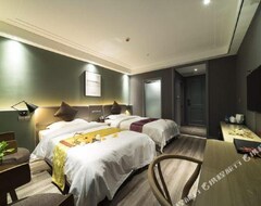 Khách sạn Ziyu Huayu Business Hotel (Xingping, Trung Quốc)