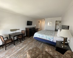 Otel Ocean Surf Inn & Suites (Sunset Beach, ABD)