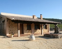 Toàn bộ căn nhà/căn hộ Casa Rural Las Tinajas De Morote For 15 People (Molinicos, Tây Ban Nha)