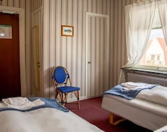 Hotel Wars - Wardshuset Pa Dal (Mellerud, Sweden)