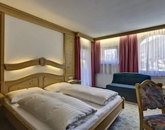Hotelli Hotel zum grünen Tor (Hintertux, Itävalta)