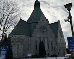 Toàn bộ căn nhà/căn hộ 228 Comfort And Beauty Of History In The City (Trois-Rivières, Canada)