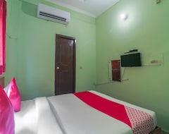 Khách sạn SPOT ON 64765 Gangotri Lodge (Chittoor, Ấn Độ)