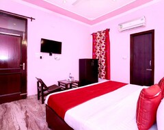 Khách sạn OYO 9599 Vansh Palace (Chandigarh, Ấn Độ)