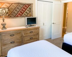 Hotel Scorpio Condo, No Car Necessary, Located On Free In-town Bus Route, Heart Of Vail & Lionshead! (Vail, USA)