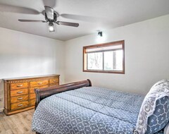 Hele huset/lejligheden New! Pet-friendly Chino Valley Cabin W/ Game Room! (Chino Valley, USA)