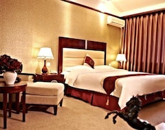 Hotel Lijiang Huama (Lijiang, China)