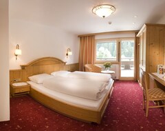 Hotelli Hotel-Garni Jakober (Hintertux, Itävalta)