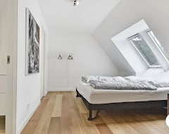 Casa/apartamento entero Luxurious 10 Bed House, Beach, Lake, Forest, Tranquility, Harmony (Vedbæk, Dinamarca)