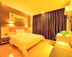 Hotel 7 Days Premium (Shihezi Development Zone) (Shihezi, China)