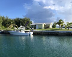 Cijela kuća/apartman Waterfront, Family Friendly, Bahamian Retreat With Dock (West End, Bahami)