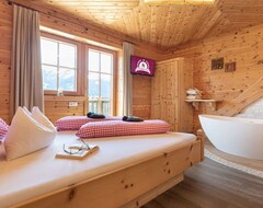 Khách sạn Wellness-chalet Bergschlossl (Hippach, Áo)