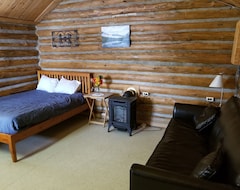 Hotel Christina Lake Lodge (Conklin, Canada)