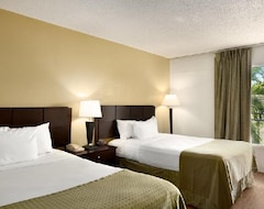 Hotelli Days Inn By Wyndham St. Petersburg / Tampa Bay Area (St Petersburg, Amerikan Yhdysvallat)