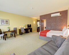 Khách sạn Comfort Inn & Suites City Views (Ballarat, Úc)
