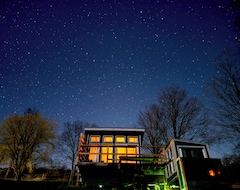 Toàn bộ căn nhà/căn hộ Glamping The Tiny Stargazer In The Catskill Mountains (Middleburgh, Hoa Kỳ)