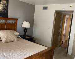 Toàn bộ căn nhà/căn hộ Luxury 12th Floor Downtown Condo Capitol View 30 Night Minimum Stay (Sacramento, Hoa Kỳ)