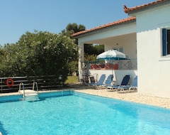 Casa/apartamento entero Villa Eleni 3 Bedrooms, 2 Bathrooms, Private Pool, Sea View.Eot Licensed. (Petalidi, Grecia)