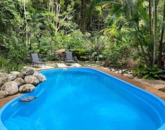 Koko talo/asunto Pool, Privacy, Central Location (Daintree, Australia)