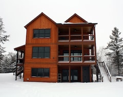 Casa/apartamento entero Luxurious, Private Lakefront Retreat On 50-acres! (Oconomowoc, EE. UU.)