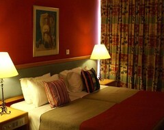 Hotel Caravel (Limassol, Cipar)