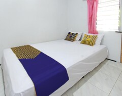 Hotel Oyo Life 92960 Rumah Kos Kita (West Lombok, Indonezija)