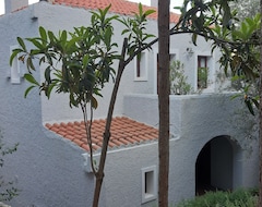 Hele huset/lejligheden Beautiful & Charming Villa Seafront In Limeni Mani, Mhte1248K9200032480 (Limeni, Grækenland)