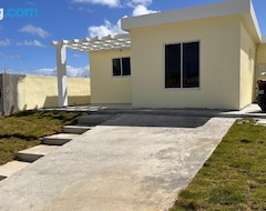 Koko talo/asunto Cozy Home, Close To The Beach! (Nagua, Dominikaaninen tasavalta)