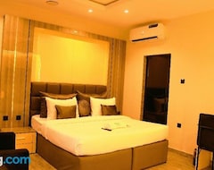 Khách sạn Wosam Hotels (Ago-Iwoye, Nigeria)