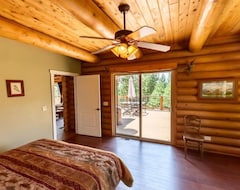 Hele huset/lejligheden Luxurious & Spacious Log Cabin Rental. Family Friendly. Lots Of Amenities (Clio, USA)