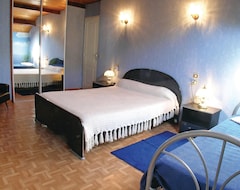 Cijela kuća/apartman 3 Bedroom Accommodation In Les Magnils Reigniers (Les Magnils-Reigniers, Francuska)