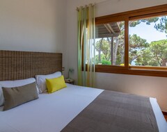 Koko talo/asunto Villa For 8 People In Cala Sant Francesc (Blanes, Espanja)