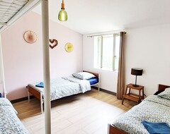 Cijela kuća/apartman Provencal Mas Med Opvarmet SvØmmehal (Sahune, Francuska)