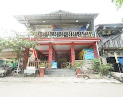 Hotel Oyo 93628 Scorpion Guest House & Beach (Tulungagung, Indonezija)