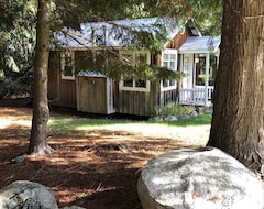 Khách sạn Lopez Farm Cottages & Tent Camping (Lopez Island, Hoa Kỳ)