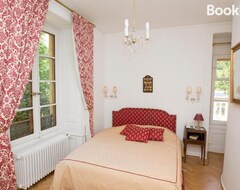 Cijela kuća/apartman Maison Suchard, Tradition & Elegance In The Jura (Couvet, Švicarska)