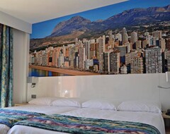 Hotel Tropic Relax (Finestrat, España)