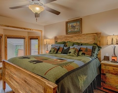 Otel New Listing ~open For Bookings Feb.1~ Luxury Lodge Creek & Mountain View (Maggie Valley, ABD)