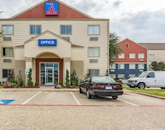 Khách sạn Studio 6 Dallas, TX (Dallas, Hoa Kỳ)