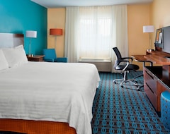 Khách sạn Fairfield Inn & Suites Lexington Keeneland Airport (Lexington, Hoa Kỳ)