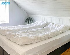 Tüm Ev/Apart Daire Nice Home In Smla With Wifi And 4 Bedrooms (Smøla, Norveç)