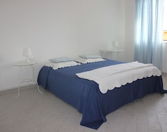 Tüm Ev/Apart Daire La Maddalena, 4/6 Places Apartment With Terrace (La Maddalena, İtalya)