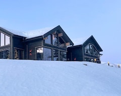 Hele huset/lejligheden Take A Wellness Break And Pamper Yourself With Pure Luxury In This Vacation Home. (Norheimsund, Norge)