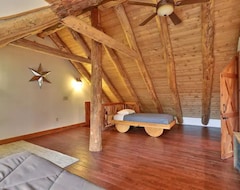 Toàn bộ căn nhà/căn hộ New! Bear-foot Lodge Killington, W/ Sauna/gameroom. Perfect For Large Groups! (Pittsfield, Hoa Kỳ)