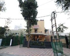 Khách sạn OYO 27718 Viva Destinations (Gurgaon, Ấn Độ)