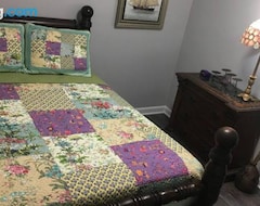 Tüm Ev/Apart Daire Cottage. Three Bedrooms On Farm [sleeps 6] (Jefferson, ABD)