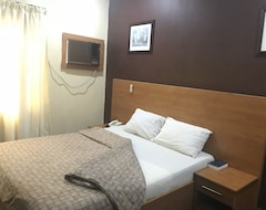 Hotelli Grand Riviera And Suites (Enugu) (Enugu, Nigeria)