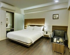 Hotel Tansha Comfort Regency (Vadodara, India)