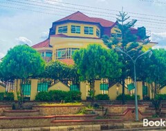 Khách sạn Legends Castle Suites (Abuja, Nigeria)